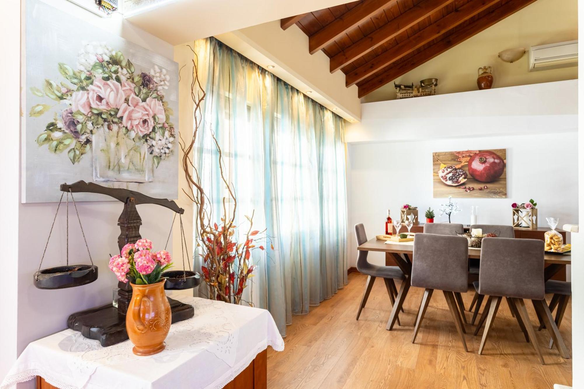 Lito'S Central Gem - Cozy Dream Getaway Kalamata Ngoại thất bức ảnh